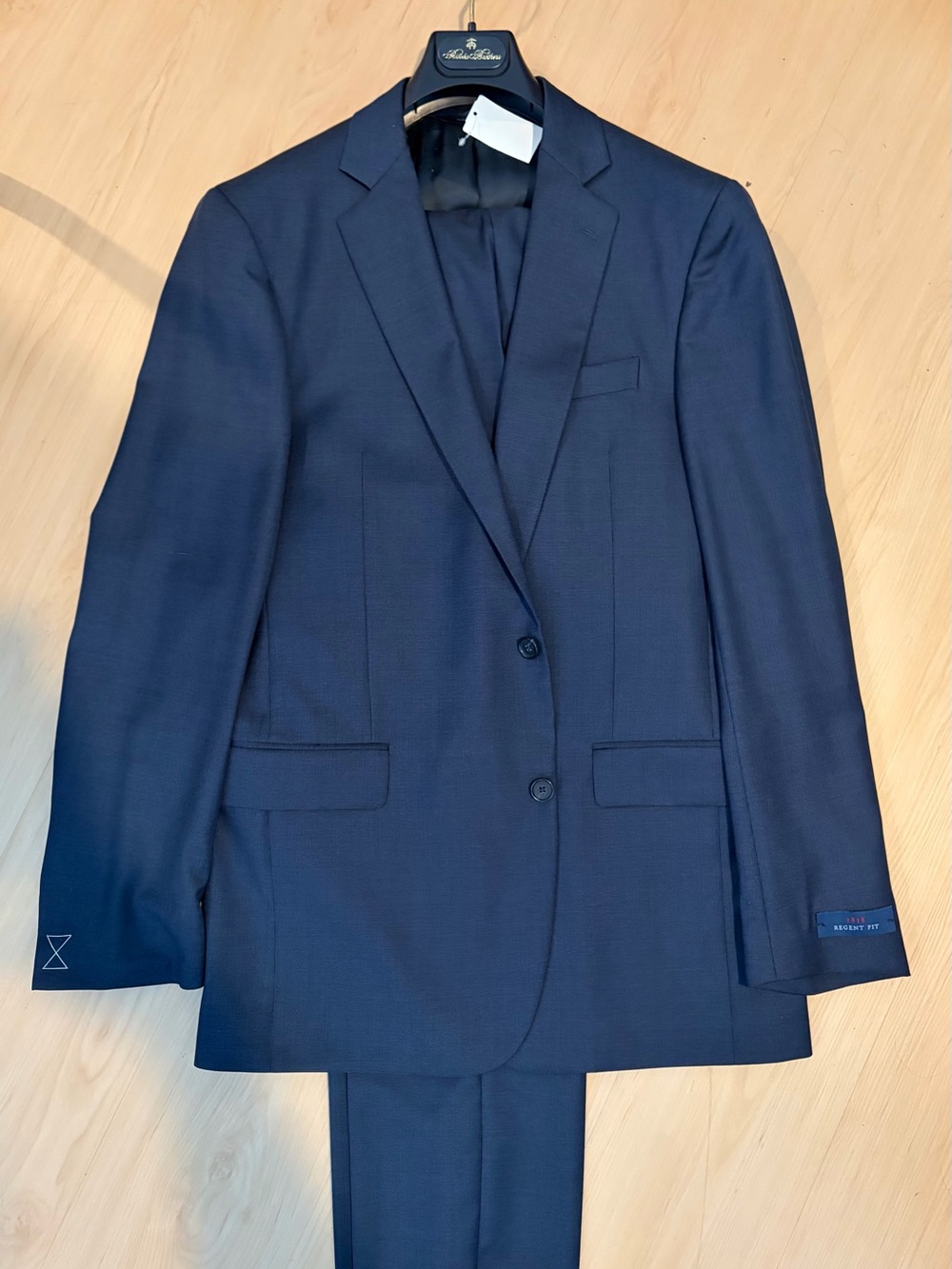 NWT Brooks Brothers Navy Suit